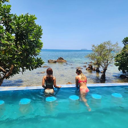 Cocovana Beach Resort (Adults Only) บูซวงกา ภายนอก รูปภาพ